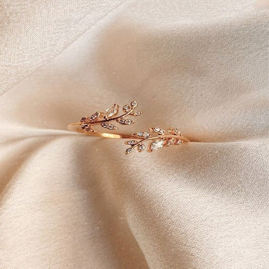 Elegant Leaf-Inspired Crystal Bracelet